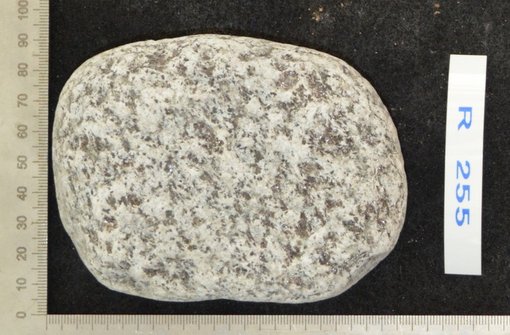 Nr R-255 Granit-Stein Bleniotal Tessin